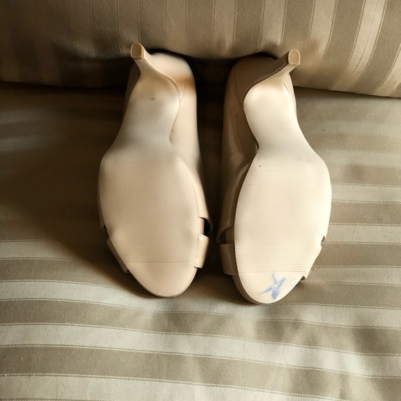 Madden Girl Open Toe Beige Patent Leather Heels - Picture 5 of 5